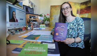 Wie eine Autorin aus der Schweiz für ihr Buch einen Verlag im Saale-Orla-Kreis fand