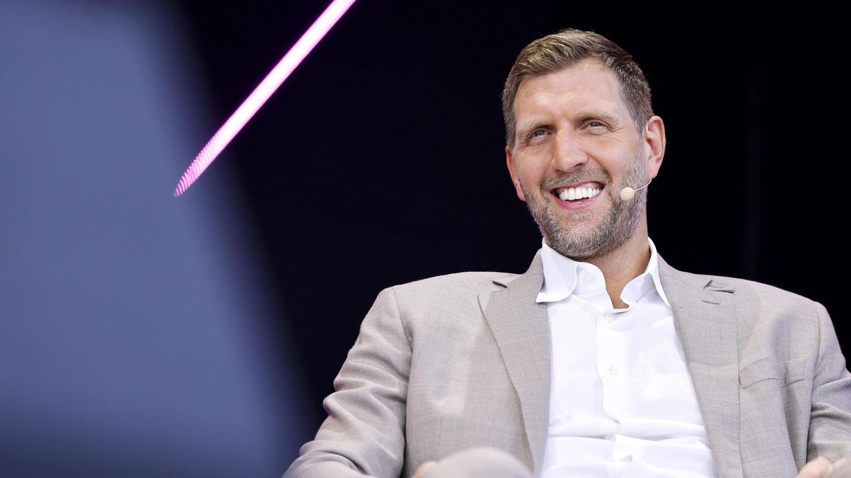 Dirk Nowitzki bei einem Auftritt im Rahmen von der Initiative DIGITAL X.
