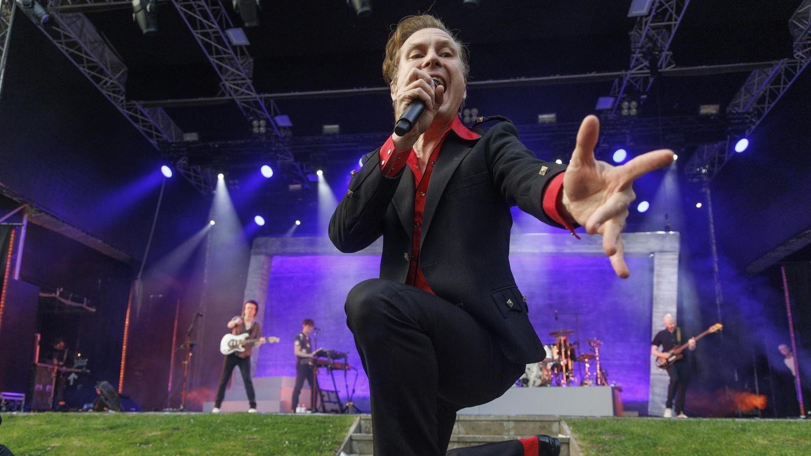 Franz Ferdinand im Stadtpark: Immer noch superfantastisch - Hamburger Abendblatt