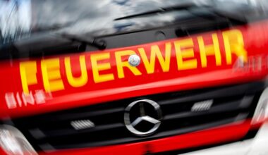 Person stürzt in Spree – Großeinsatz in Rummelsburg