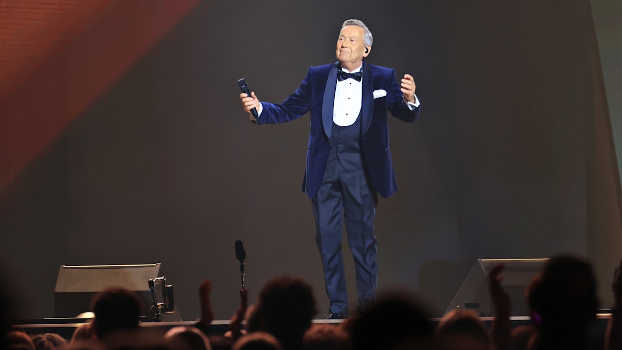 Roland Kaiser: Schlager-Legende berührt Herz, Kopf und Seele in Berlin | Unterhaltung