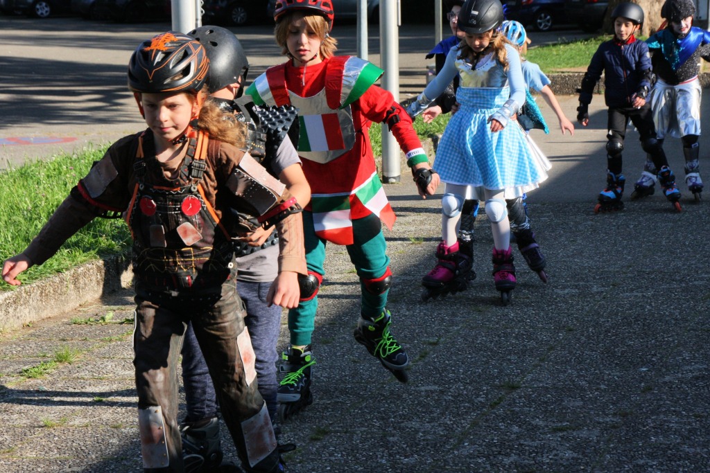 Bochum ist jetzt in Emmendingen - eine Grundschulklasse führt Starlight Express auf - Emmendingen