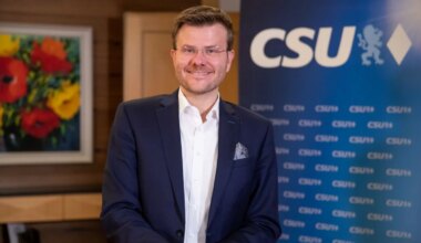Nürnberg: CSU kürt OB König fast einstimmig zum Kandidaten für 2026 - Bayern