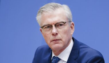 Deutsche müssen mehr arbeiten: Wirtschaftsweiser fordert höheres Rentenalter