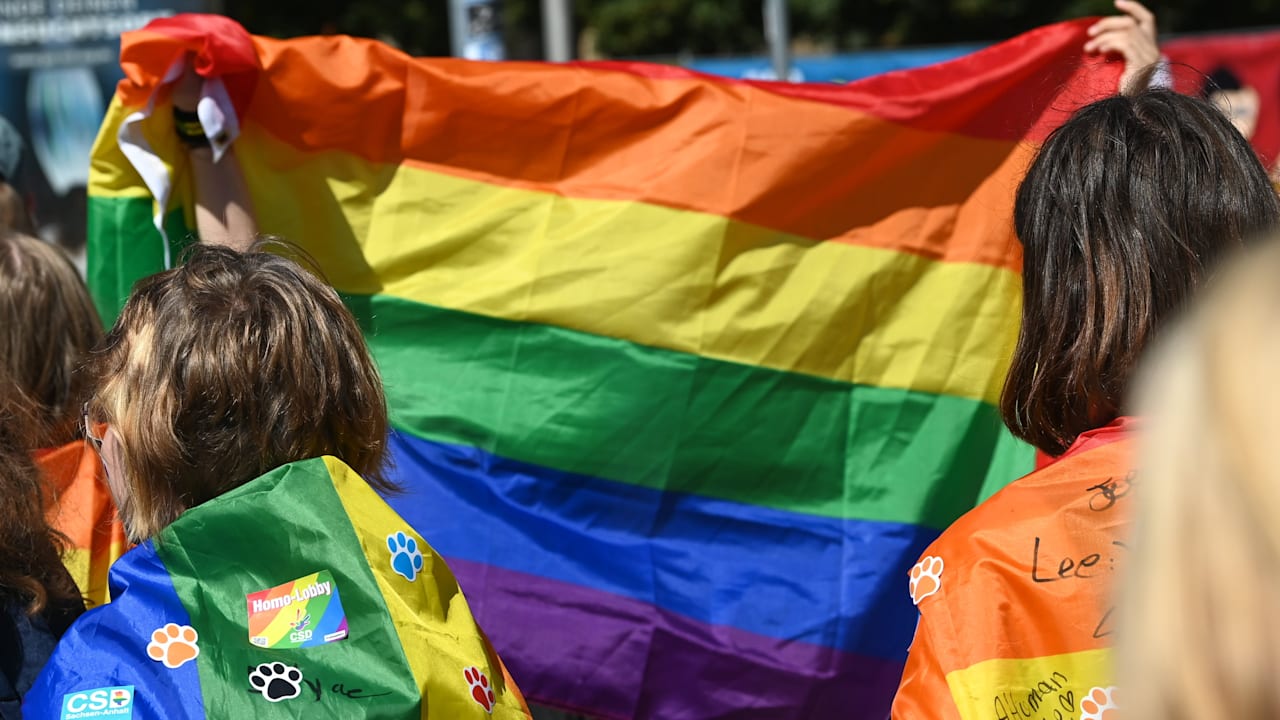 Wegen „abstrakter Bedrohung“: CSD in Gelsenkirchen kurzfristig abgesagt | Regional