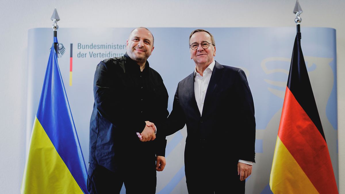 Angekündigte Waffenproduktion: Berlin sagt Kiew fünf Milliarden Euro Militärhilfe zu