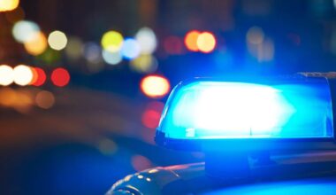 Verdacht des schweren Landfriedensbruchs: Polizei verhindert mögliche Ausschreitungen von Eintracht-Fans in Karlsruhe - Region