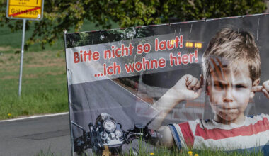 Motorradsaison in der PZ-Region hat begonnen: Lärm "wie in der Einflugschneise vom Großflughafen" - Region