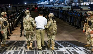 Sieg und Niederlage für Trump: US-Bundesrichterin erlaubt Abschiebungen per Kriegsgesetz