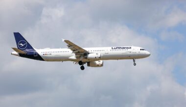 Kapitän kommt nicht ins Cockpit: Lufthansa-Maschine fliegt zehn Minuten ohne Pilot