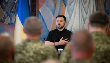 "900 Drohnen in drei Tagen": Selenskyj rechnet mit neuer russischer Offensive