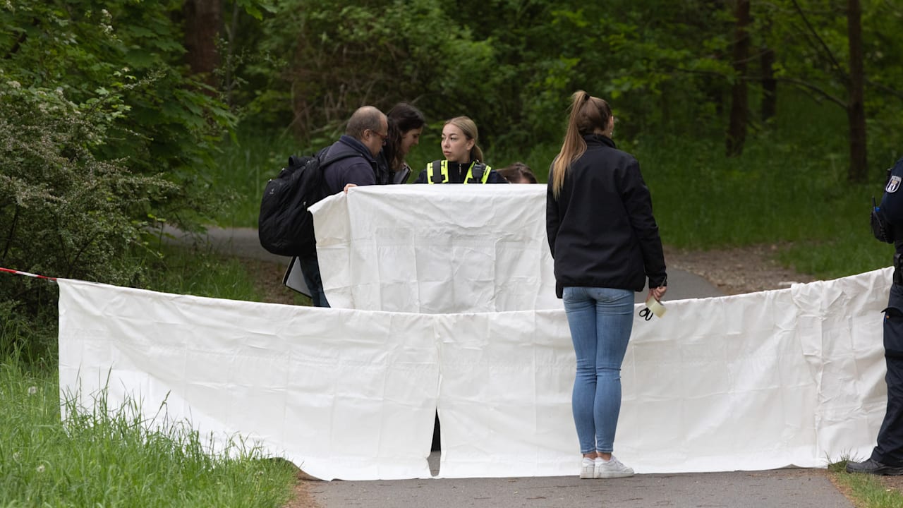 Berlin-Neukölln: Fußgänger entdeckt toten Säugling im Morgengrauen | Regional