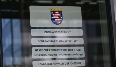 Illegale Migration - Mutmaßlicher Schleuser wird nach Frankreich ausgeliefert - Politik