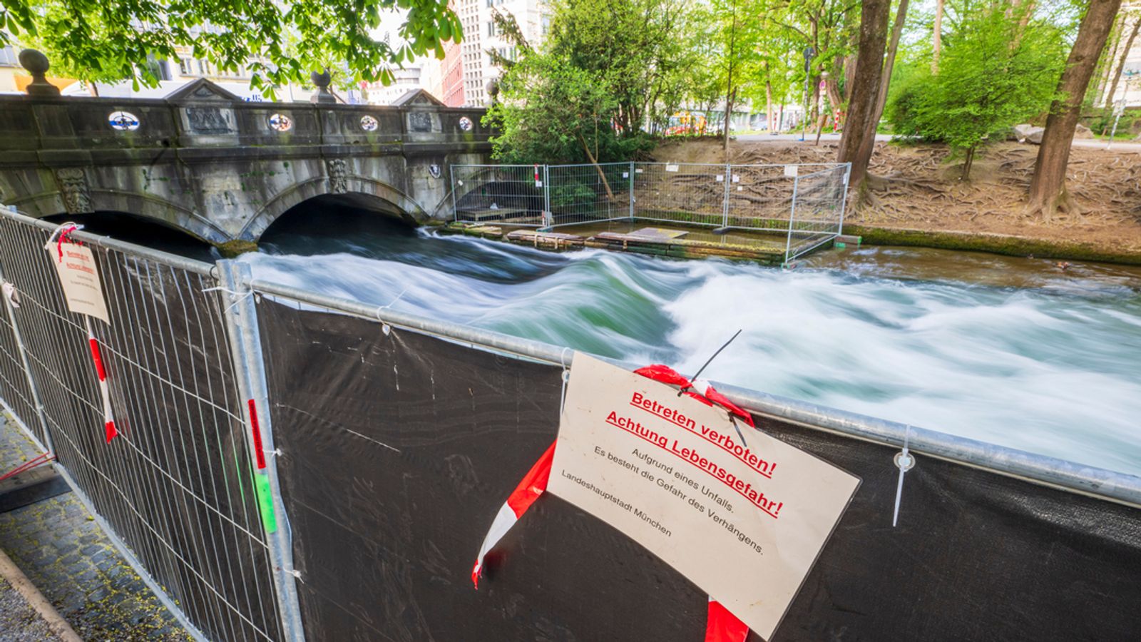 Münchens OB will Eisbach-Welle bald wieder freigeben