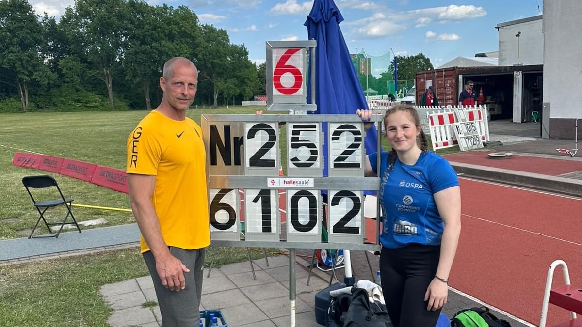 Julia Ulbricht „feuert“ den Speer in Halle auf starke 61,02 Meter