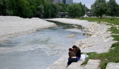 Isar in München: Schwimmen und Bootsfahren derzeit verboten - München