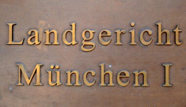 Nach Überfällen - Mutmaßliche Uhrenräuber zu mehreren Jahren Haft verurteilt - Bayern