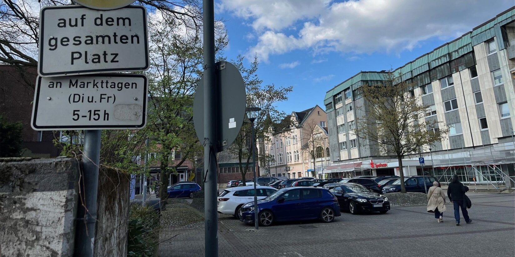 TOP-Fraktion will 24/7-Parkplatz und Markt verlegen