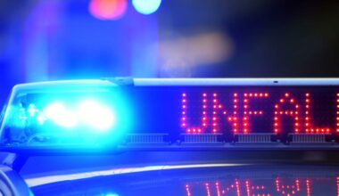 Auto fährt 14-jährige Dortmunderin an: Polizei sucht zwei Frauen