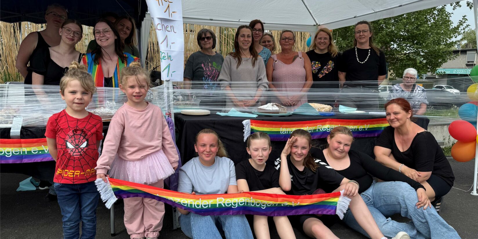 Viele Bilder vom großen Stadtteil-Fest in Derne