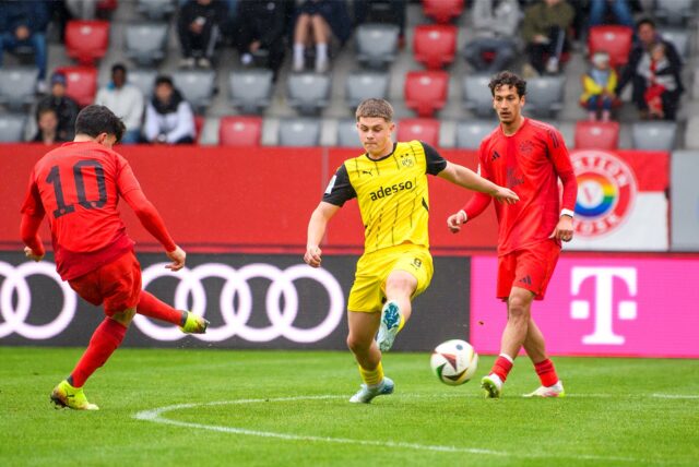 Nick Cherny im Spiel gegen den FC Bayern.