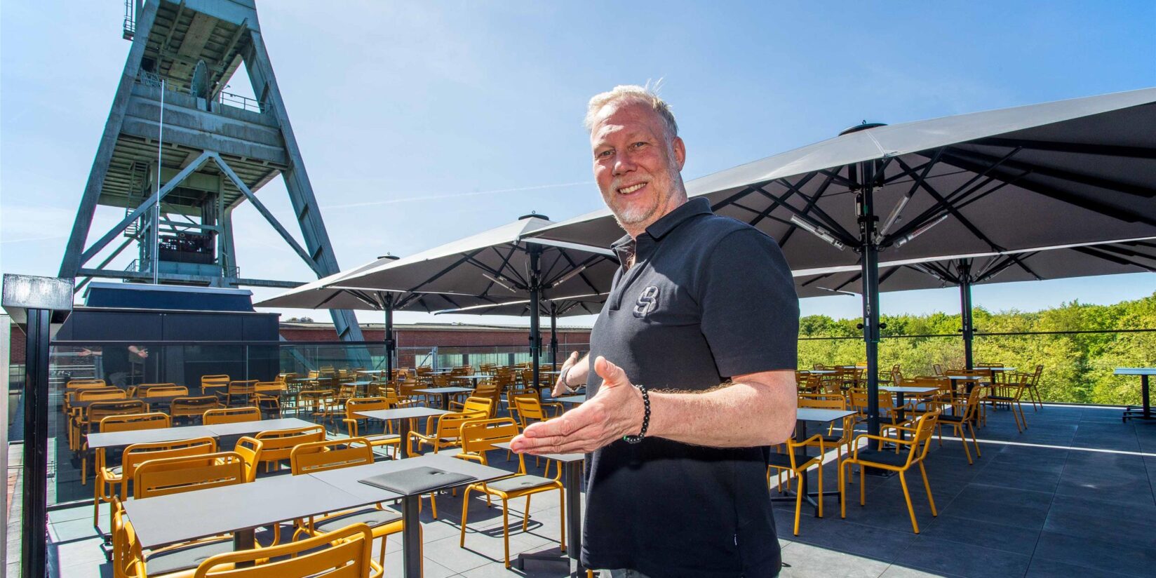 XXL-Restaurant Foodgarage Moto59 eröffnet Rooftop-Bar