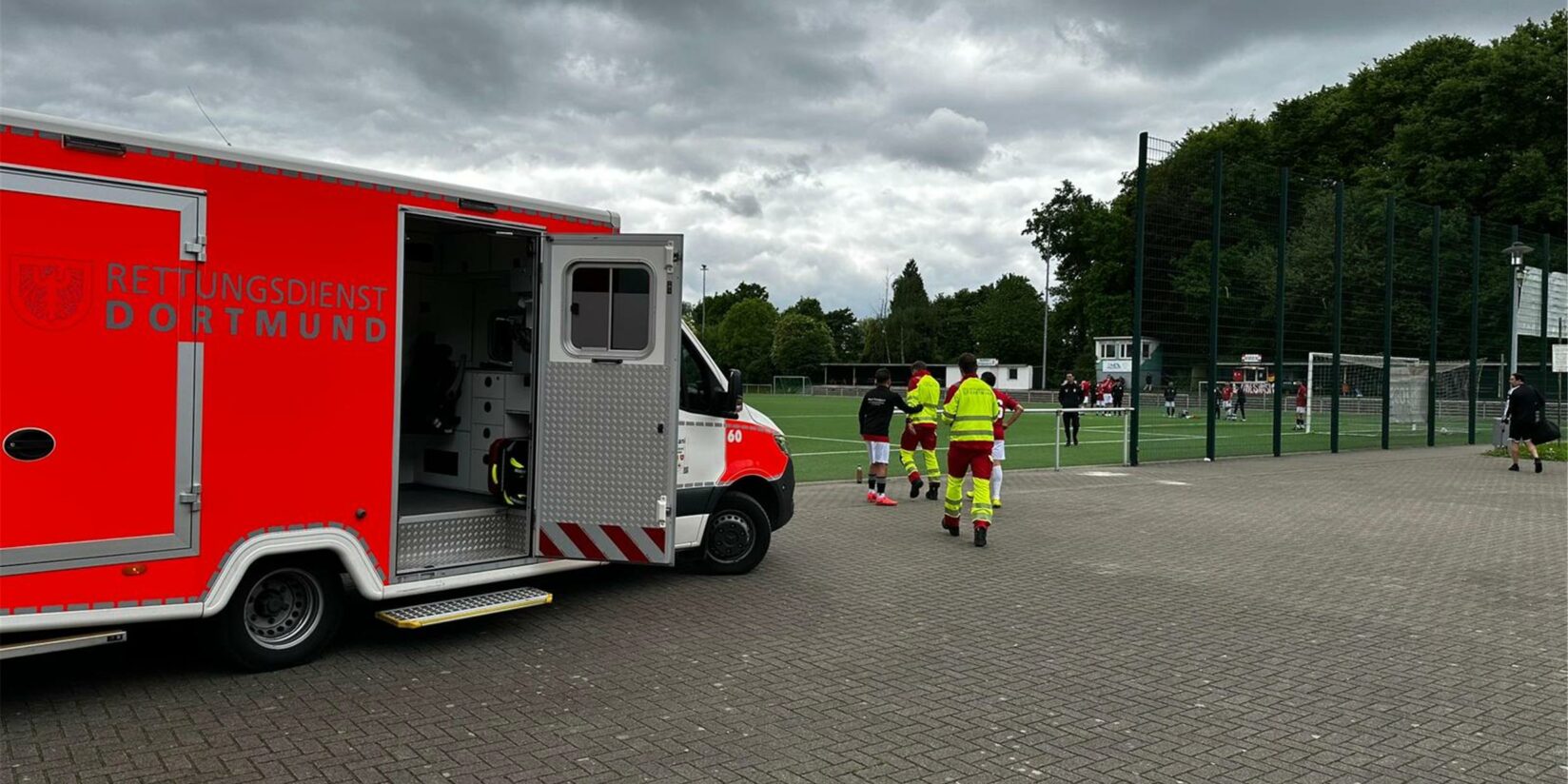 Drei Krankenwagen-Einsätze beim gleichen Verein