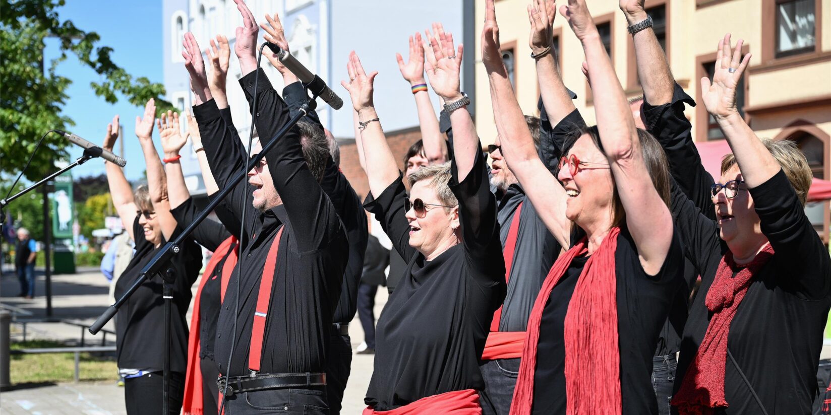 Fotos vom Quartiersfest auf dem Neumarkt