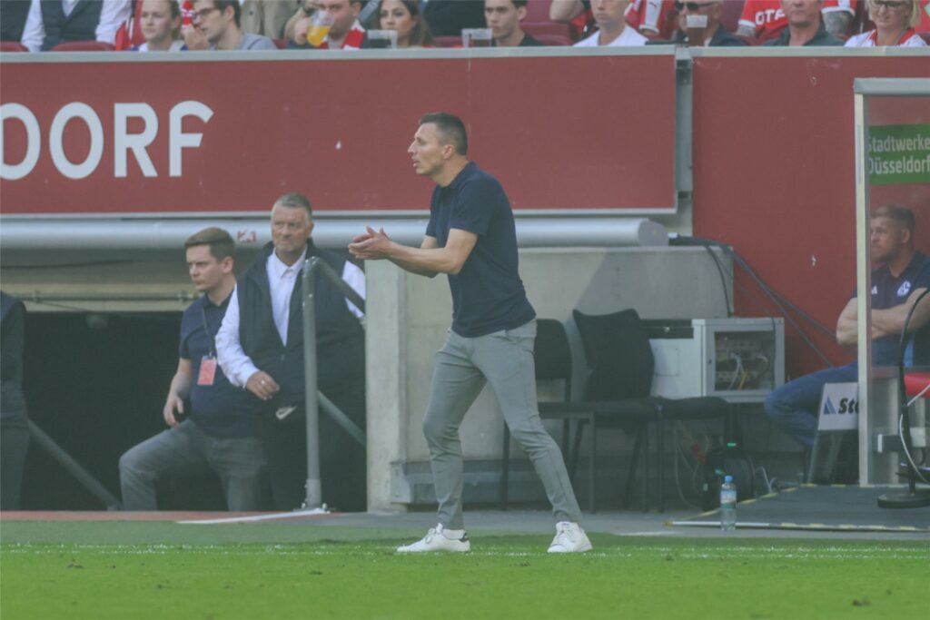 Engagiert an der Seitenlinie: Jakob Fimpel.