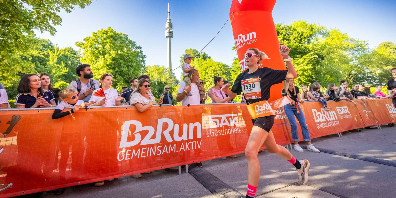Rund 70 Fotos vom B2Run 2025 in Dortmund 10.000 Läufer rennen durch den Westfalenpark