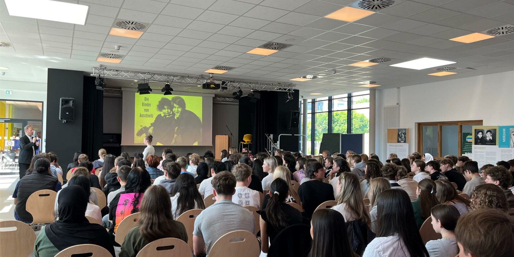Alwin Meyer bewegt mit Vorträgen an Dortmunder Schulen