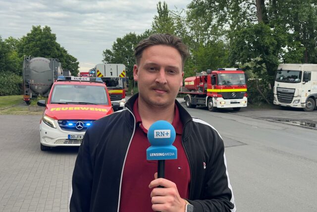 Unser Reporter Tim Hübbertz berichtet von einem Brand in einer Lagerhalle am Hafen in Dortmund.