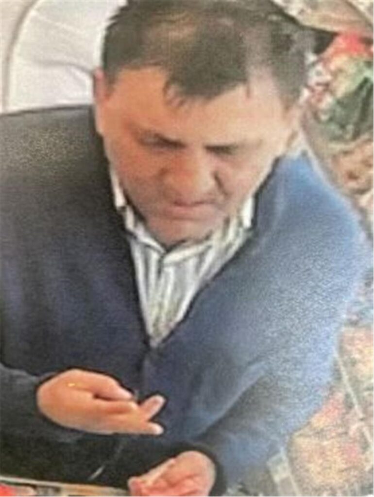 Fahndungsfoto der Polizei zeigt Trickbetrüger in Bottrop.