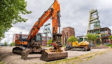 Bagger schaffen Platz für Veranstaltungen