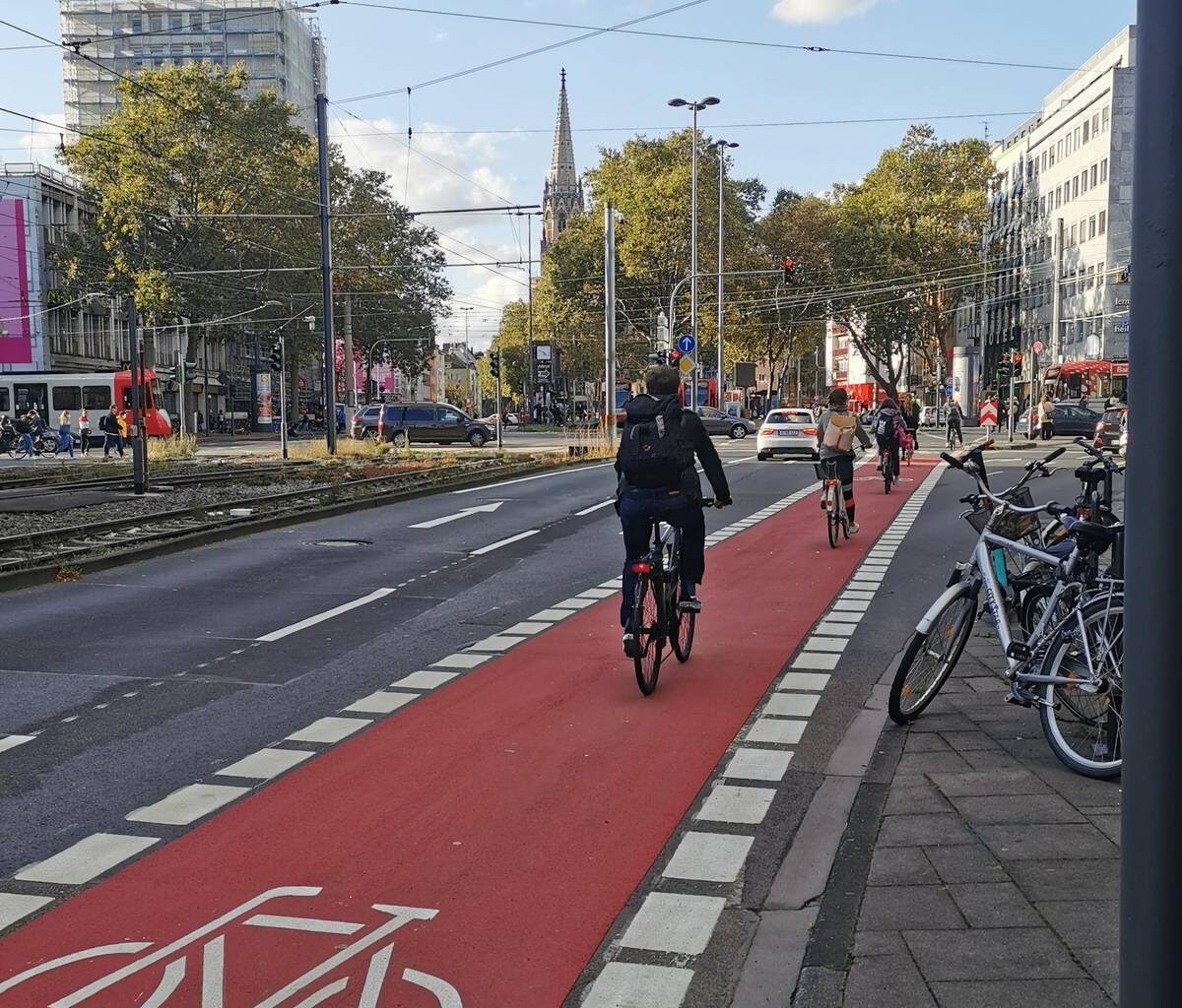 Kölner Ringe: Mehr Radfahrer als Autos