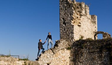 Nathan Stark und Alicia Walter auf Schloss Berat in Albanien.