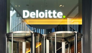 Deloitte UK reduziert Boni.