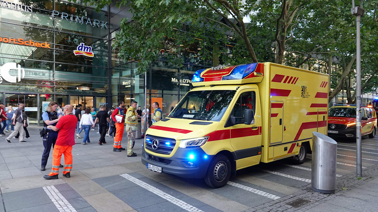 Dresden: Großeinsatz vor Centrum-Galerie! Drei Personen verletzt | Regional