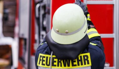 Hannover - Nachbar rettet Mutter und Kinder aus brennender Wohnung - Panorama