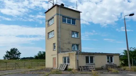 DDR-Wachturm wird versteigert - Startpreis gerade mal 5000 Euro | Regional