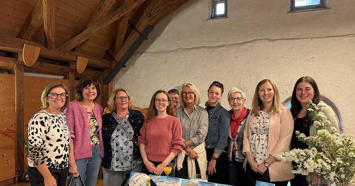 Sabrina Tutschke las im Viechtacher Pfarrsaal aus ihrem fünften Roman