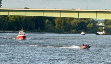 Großeinsatz in Köln: Mensch droht im Rhein zu ertrinken | Regional