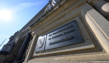 Dresden - Hitlergruß im Oldtimer? Ermittlungen gegen Mann - Politik