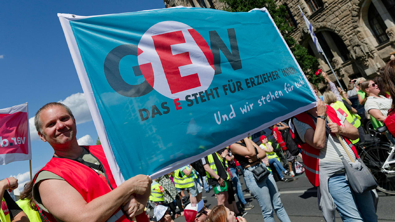 Berlin: Kommende Woche dreitägiger GEW-Streik an Schulen | Regional