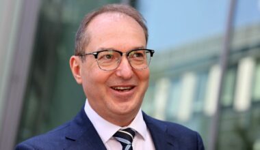 "Konsequenz und Kontrolle": Dobrindt kündigt Zurückweisungen auch von Asylsuchenden an