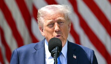 Teheran soll Deal eingehen: Trump kündigt Sanktionen für alle Käufer iranischen Öls an