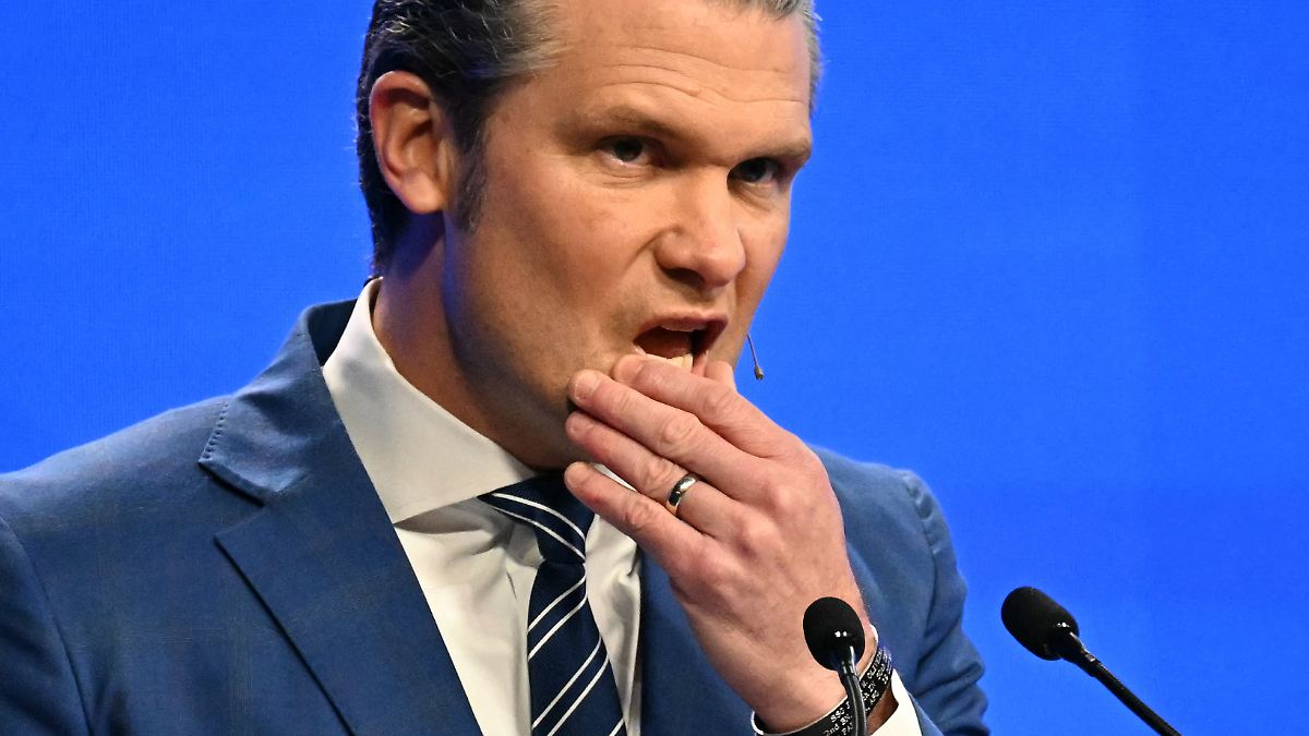 "Könnte unmittelbar bevorstehen": Hegseth warnt vor Angriff Chinas auf Taiwan