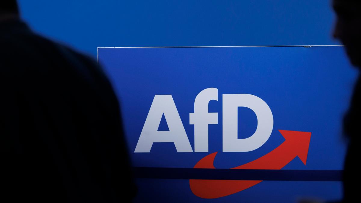 AfD jetzt rechtsextrem: „Polizeistaatstaktiken“ – Senator fordert Stopp von US-Geheimdienstkooperation mit Deutschland