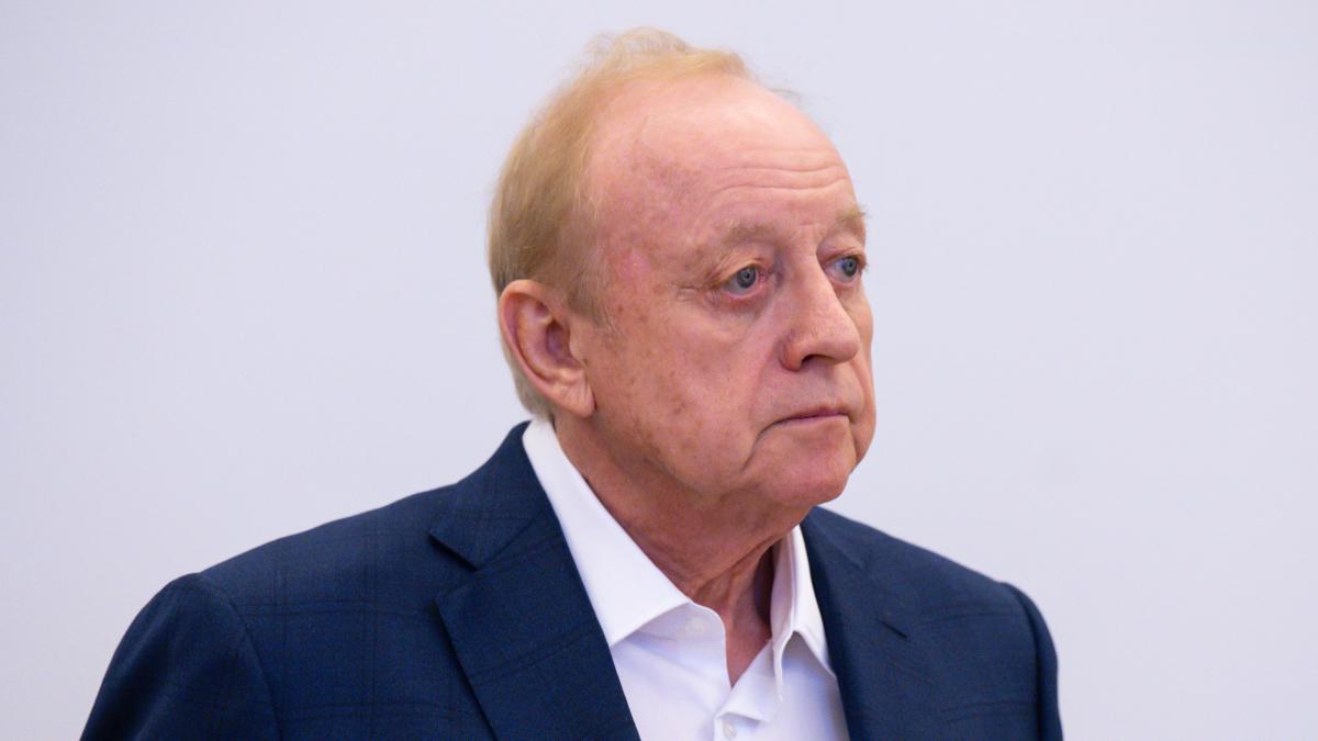 Alfons Schuhbeck ist zu krank fürs Gefängnis und kommt vorübergehend frei