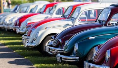 Hunderte Oldtimer-Liebhaber beim Käfertreffen in Hannover